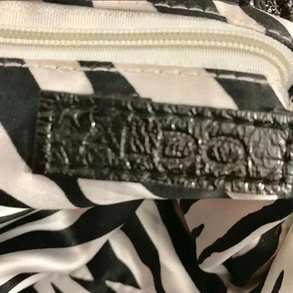 ALDO BLACK SHOULDER VINYL  BAG - Picture 3 of 15